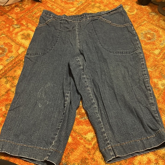 Blue Jean capris size 1X - Picture 2 of 4